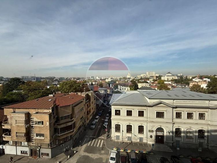 Apartament cu 2 camere semidecomandat, mobilat în Șerban Vodă
