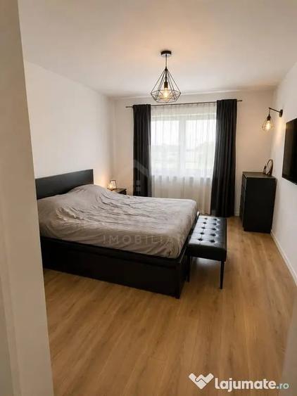 Casă cu 4 camere cu Teren 200 Mp în Central