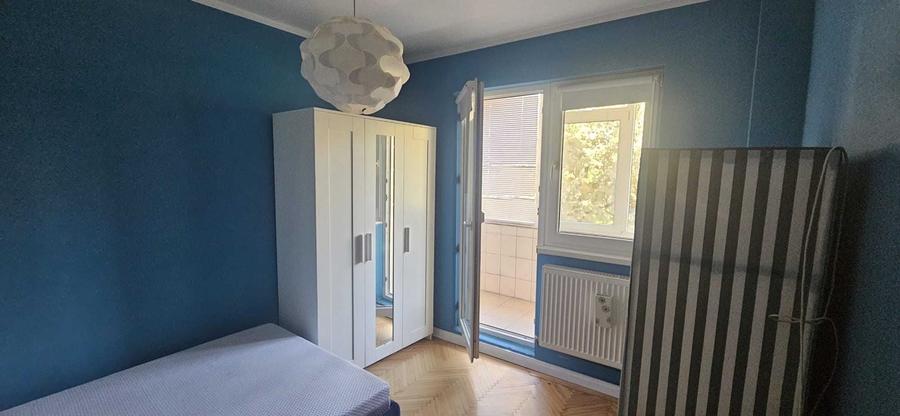Apartament cu 3 camere semidecomandat în Olimpia-Stadion