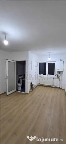 Garsonieră decomandată în Aradului