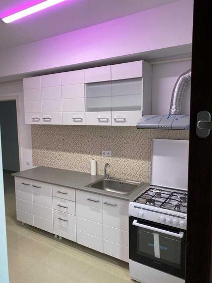 Apartament cu 3 camere decomandat în Militari