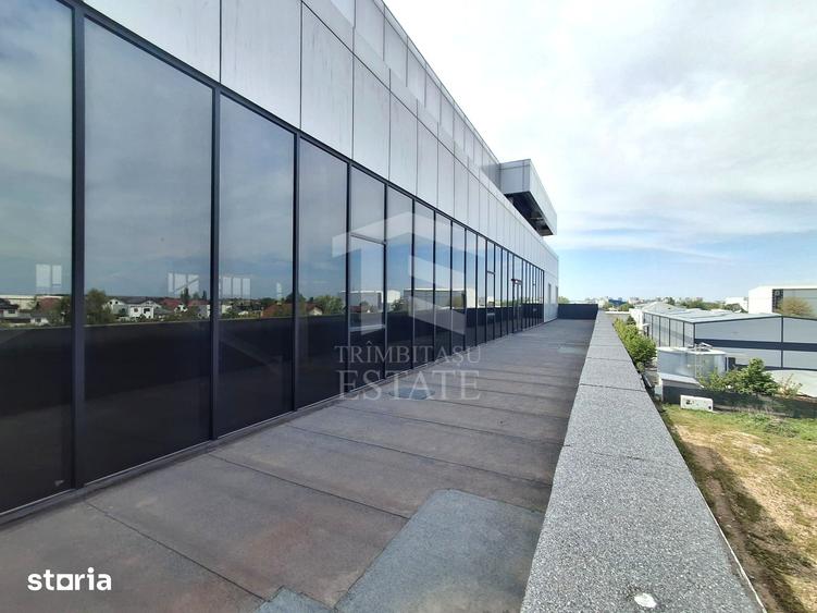 Spațiu comercial, de 900 mp, în Ștefăneștii de Jos