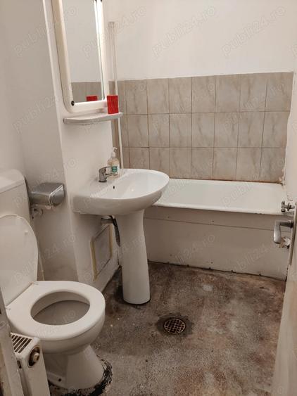 Garsonieră decomandată în Bartolomeu