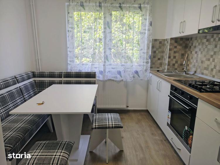 Apartament 3 camere Cantemir , 420 E/luna negociabil, Comision 50% - 1