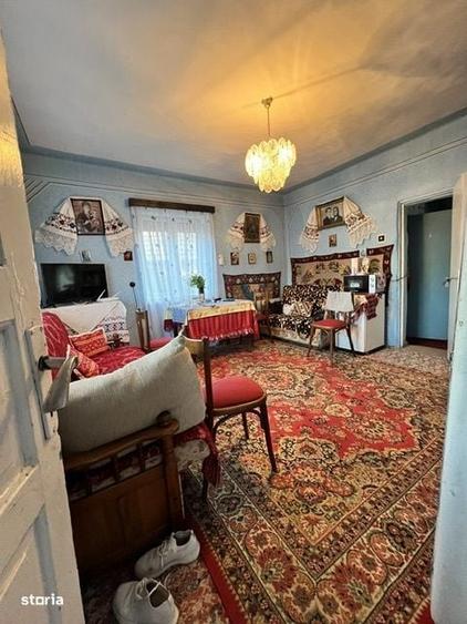 Casă cu 4 camere în Pata