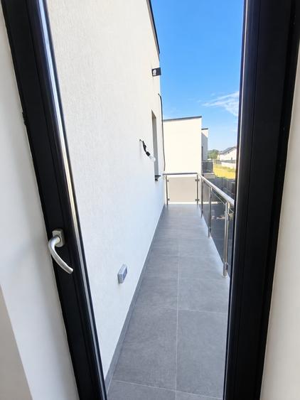 Casă individuală cu 4 camere cu Teren 420 Mp în Berceni