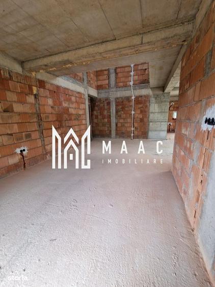 Apartament cu 4 camere în Cristian