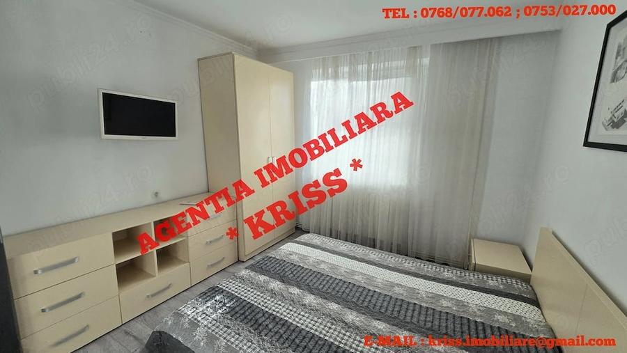 Apartament cu 3 camere semidecomandat în Central