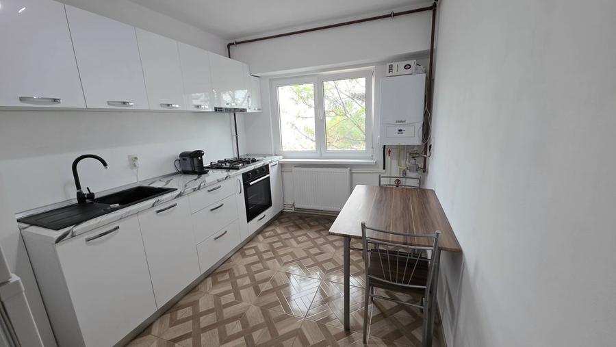 Apartament cu 2 camere decomandat, mobilat în Inel II