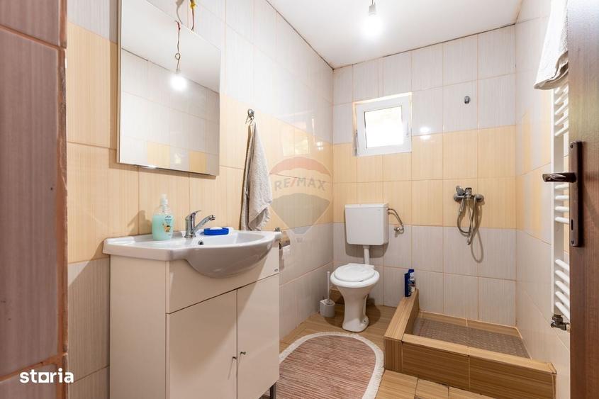Casă cu 4 camere cu Teren 500 Mp în Măguri