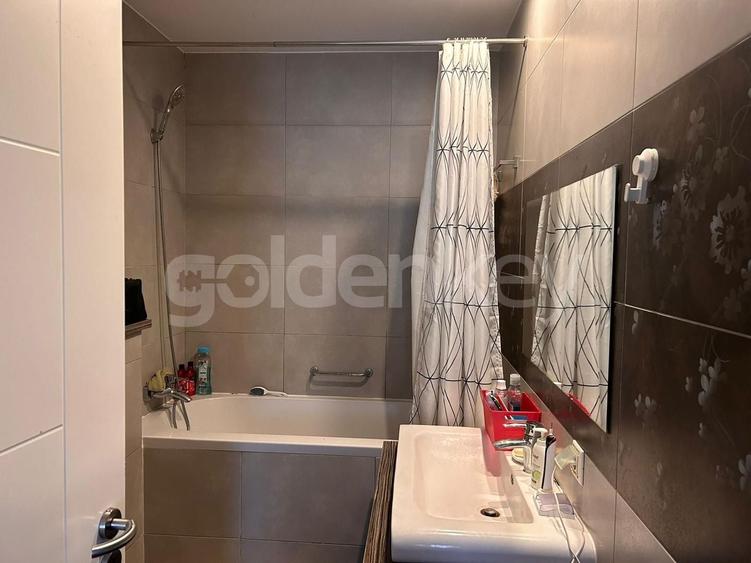 Apartament cu 4 camere decomandat, mobilat în Pipera