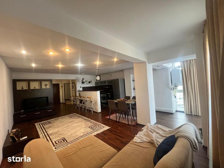 Apartament cu 3 camere decomandat în Delfinariu