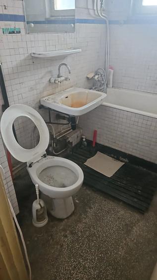 Apartament cu 2 camere semidecomandat în Mărăței