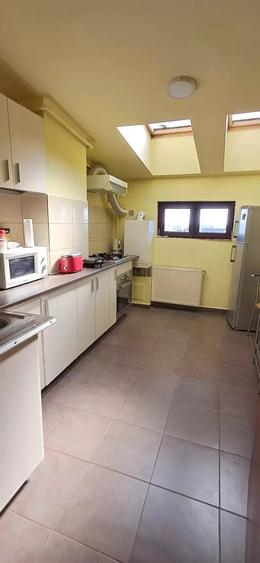 Apartament cu 2 camere semidecomandat în Mărăști