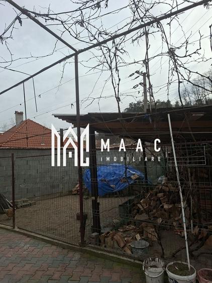 Casă individuală cu 7 camere cu Canalizare în Tălmăcel