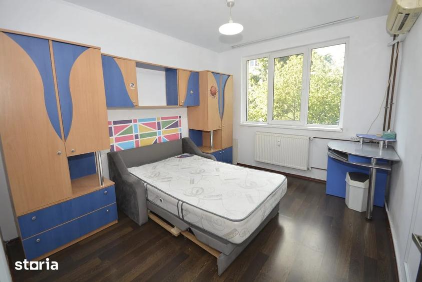 Apartament cu 4 camere decomandat, mobilat în Drumul Taberei