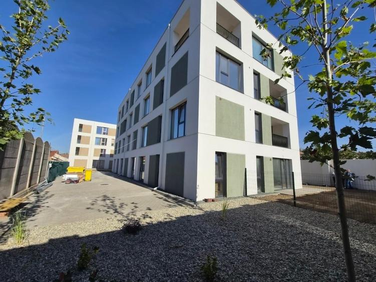 Apartament cu 2 camere decomandat în Lipovei
