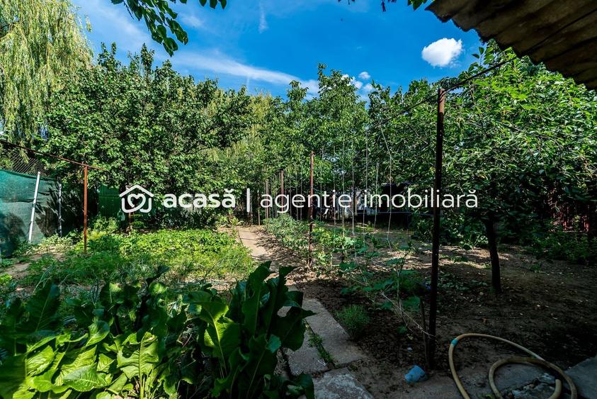 Casă individuală cu 3 camere cu Canalizare în Central