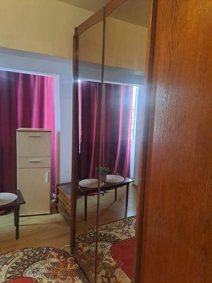 Tomis III-apartament cu 3 camere cf 1,cu centrala,  etaj 1 - 3