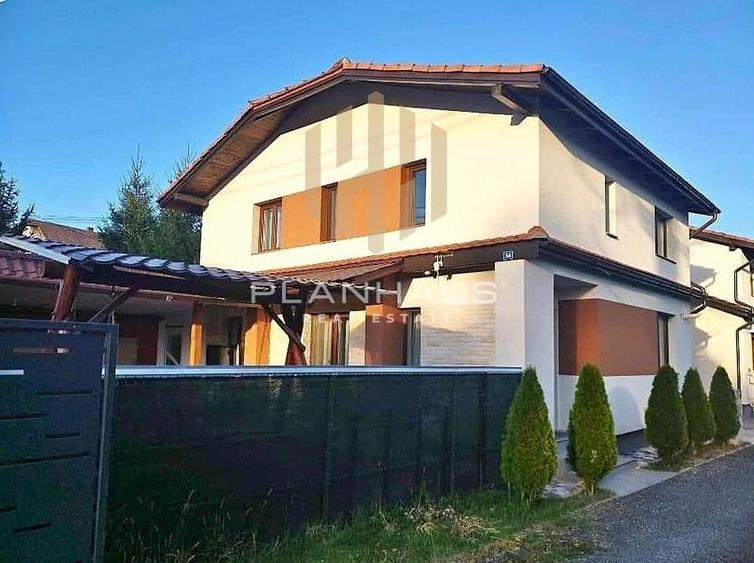 Casă cu 4 camere cu Garaj în Tăuții-Măgherăuș