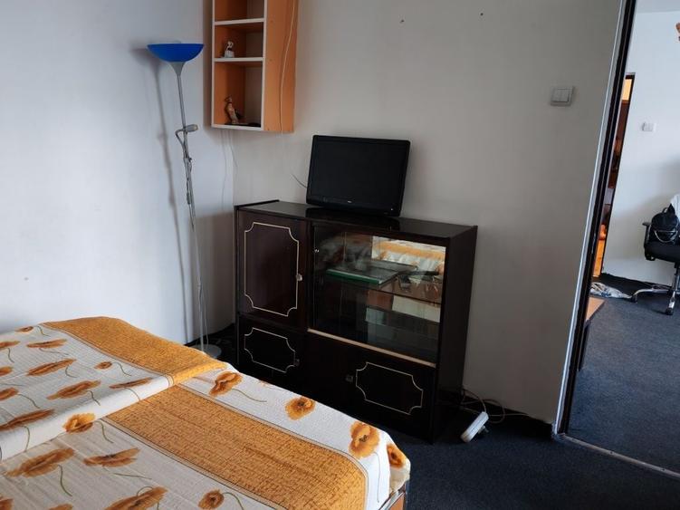 Apartament cu 2 camere semidecomandat în 9 Mai