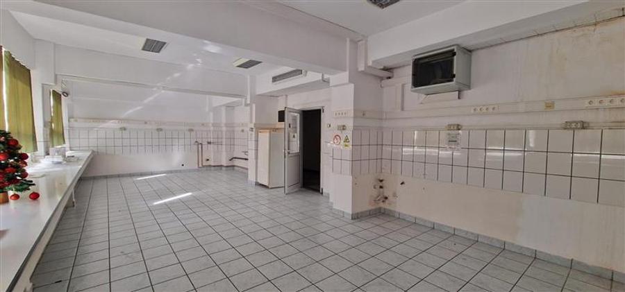 Spațiu comercial, de 11 mp, în Central