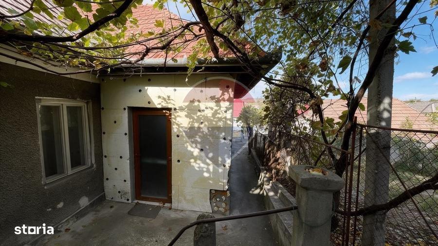 Casă cu 2 camere în Central
