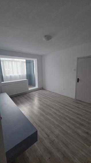 Apartament cu 2 camere semidecomandat în Electroprecizia