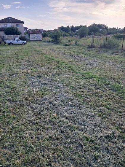 Teren de 768 mp, în Săftica