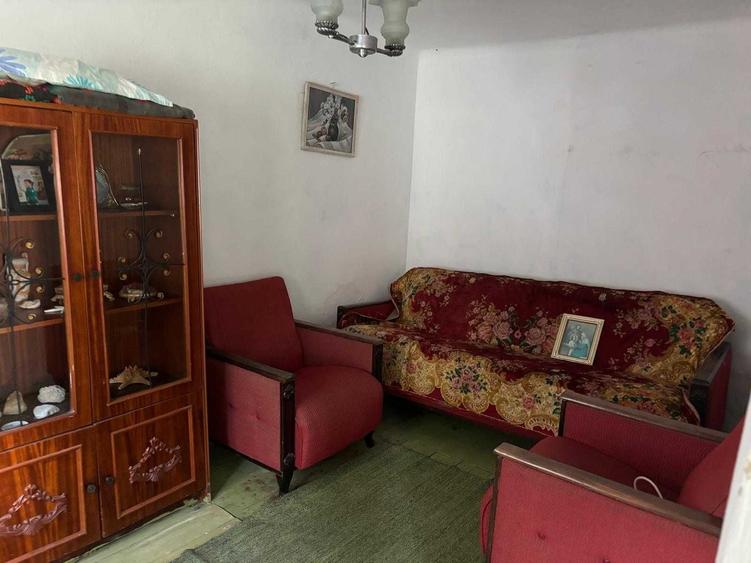 Casă cu 4 camere în Priboaia