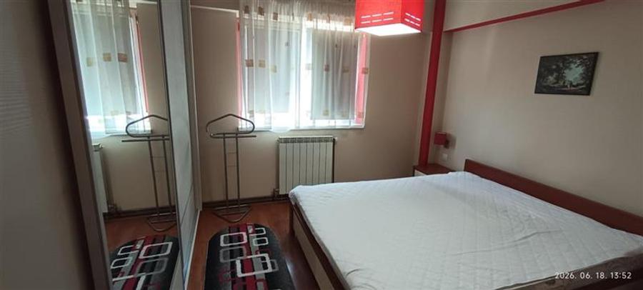 Apartament cu 2 camere decomandat, mobilat în Central