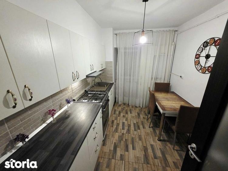 Apartament cu 3 camere decomandat în Pădurii
