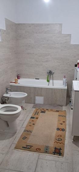 Duplex cu 3 camere cu Canalizare în Variaș