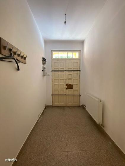 Casă cu 4 camere în Ultracentral