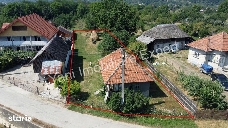 Teren de 860 mp, în Albești