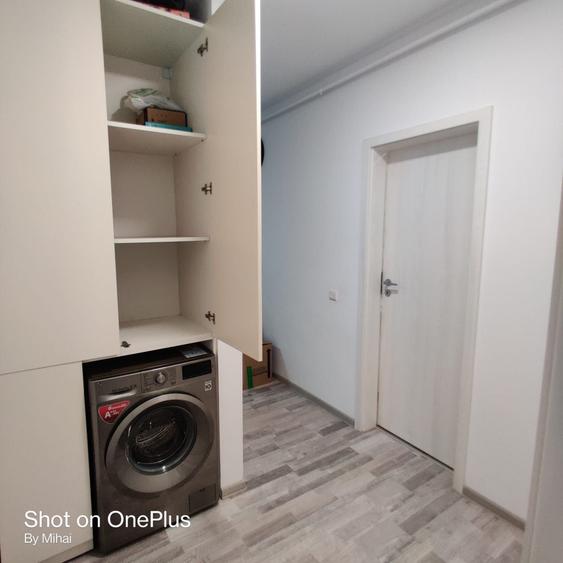 Apartament cu 3 camere decomandat în Berceni