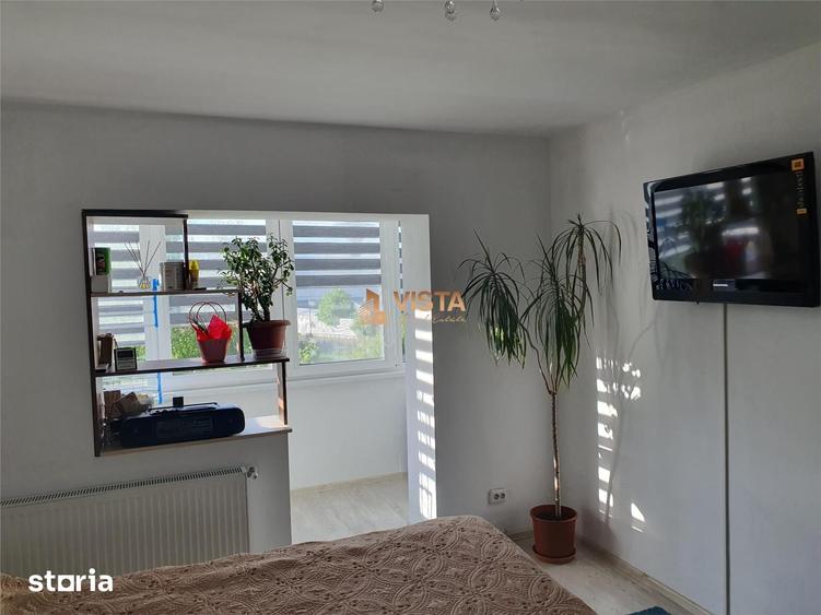 Apartament cu 4 camere decomandat, mobilat în Dârste