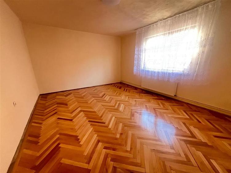 Casă individuală cu 3 camere cu Teren 300 Mp în Terezian