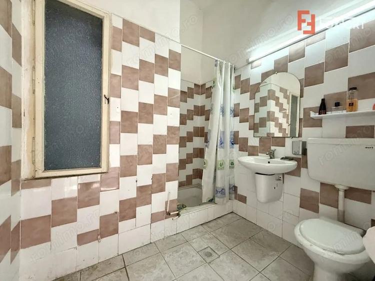 Apartament cu 5 camere decomandat în Elisabetin