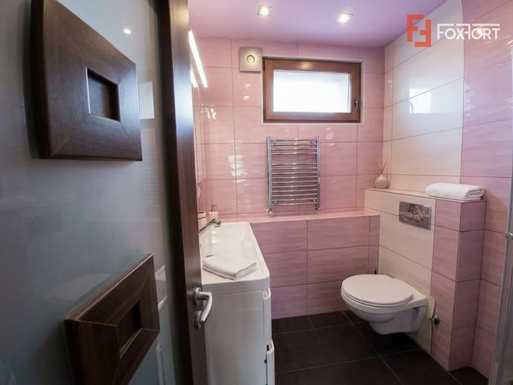 Casă individuală cu 4 camere cu Canalizare în Kuncz