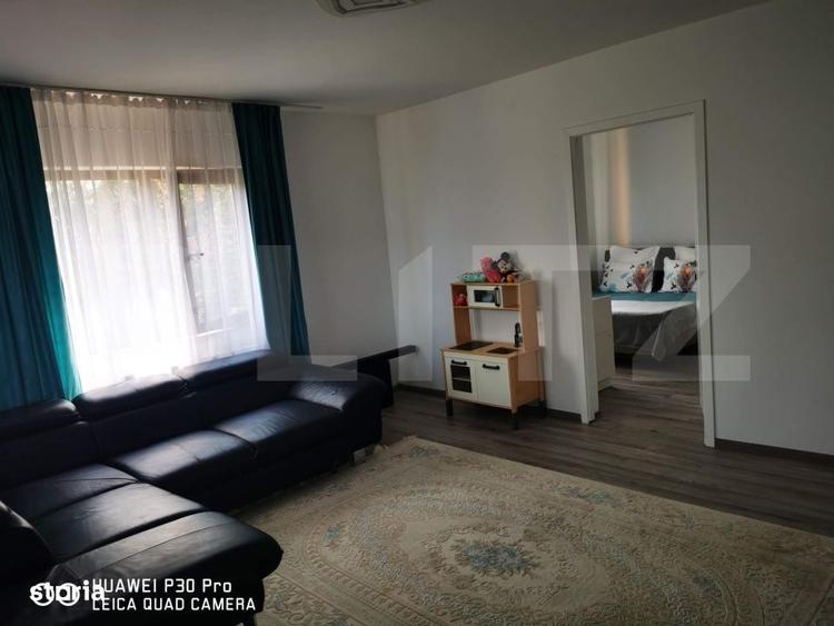 Casă cu 4 camere în Dumbrava