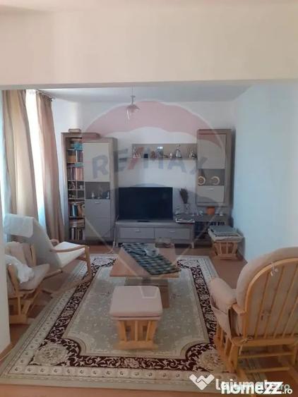 Casă cu 5 camere cu Teren 600 Mp în Gulia