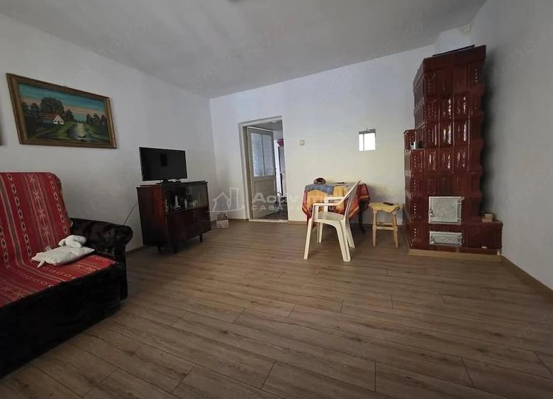Casă cu 4 camere cu Teren 2621 Mp în Mihăilești