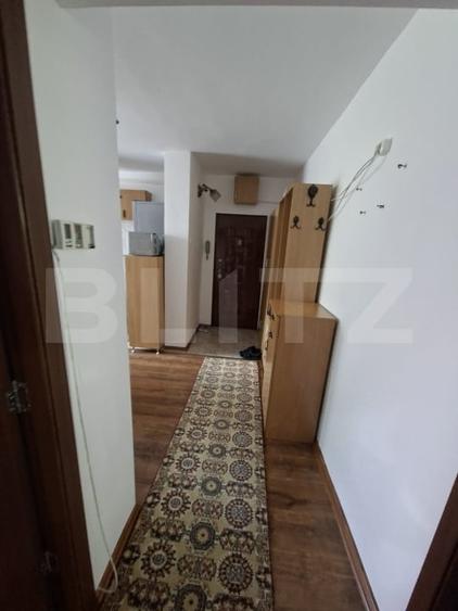 Apartament cu 2 camere semidecomandat, mobilat în Tudor