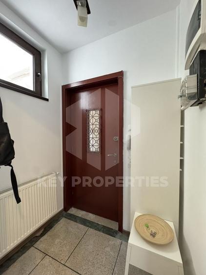 Apartament cu 2 camere semidecomandat în Armeneasca