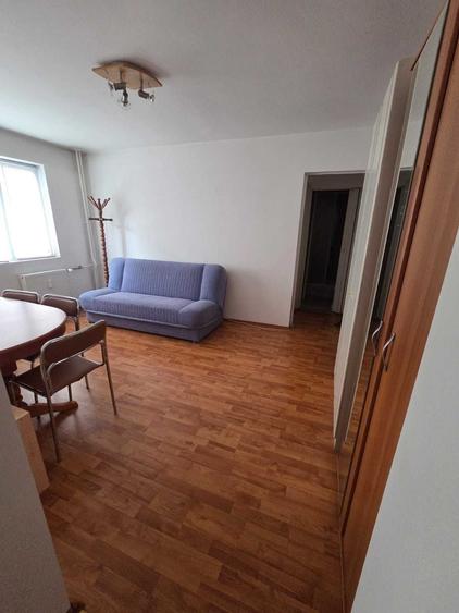 Apartament cu 2 camere semidecomandat în Romanilor
