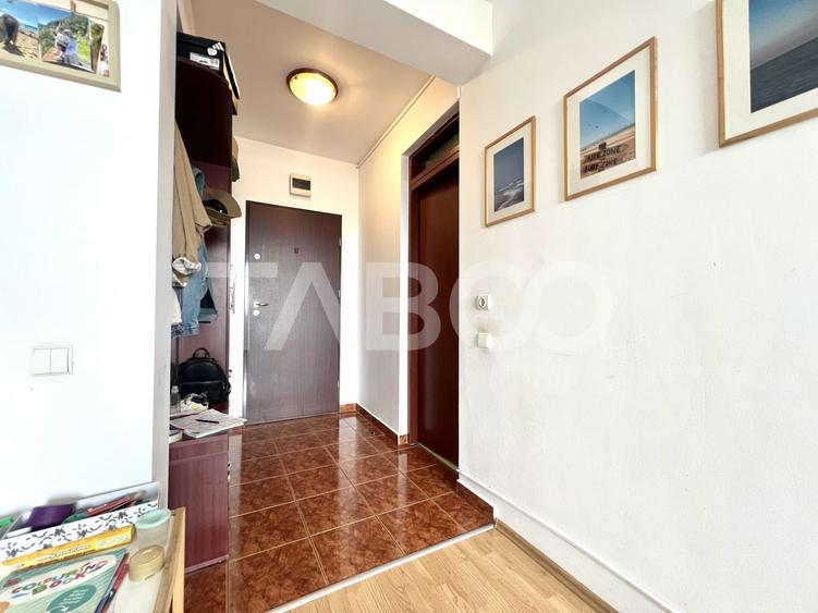 Apartament cu 2 camere semidecomandat, mobilat în Mărăști