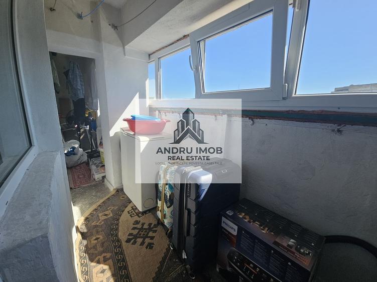 Apartament cu 3 camere decomandat în Dristor