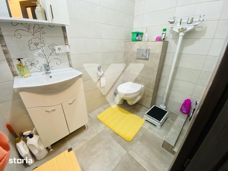 Casă cu 4 camere cu Teren 232 Mp în Trei Stejari