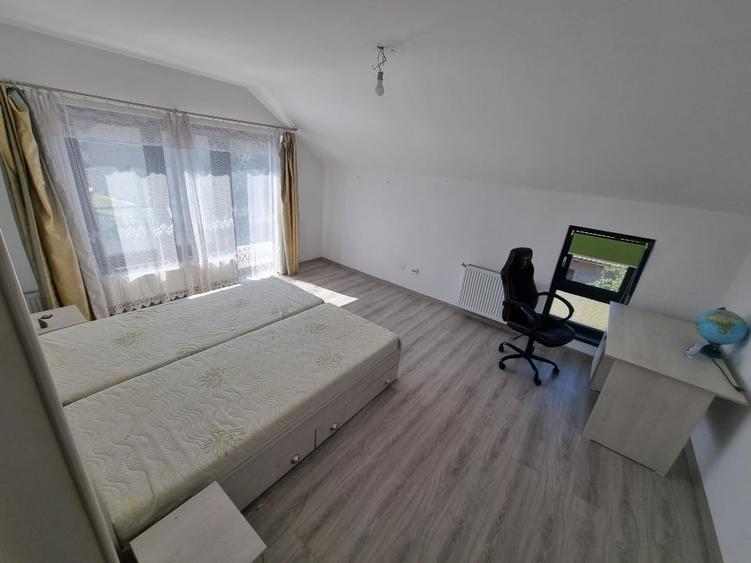 Casă cu 3 camere cu Canalizare în Cetate